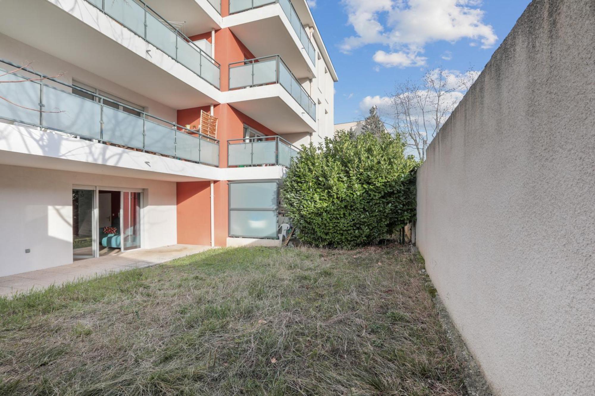 Comfort And Tranquility Near Lyon And Groupama Stadium, 4 Personnes Meyzieu Exterior foto